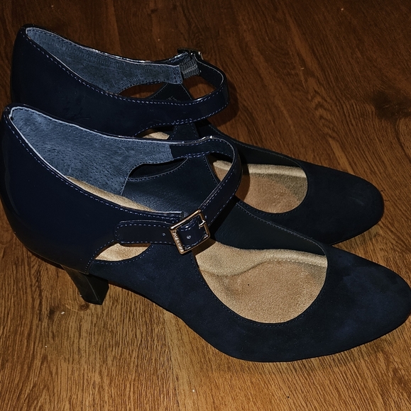 Giani Bernini Women's Velmah Memory Foam Mary Jane Pumps, Size 10.5 - Picture 5 of 9